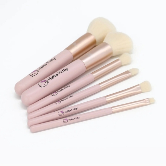 Impressions For Hello Kitty 6 Pc Brush Gift Set - Picture 11 of 11